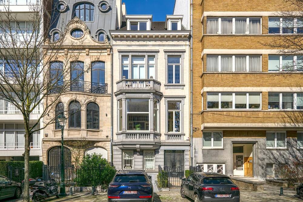 Huis te  huur in Ukkel 1180 5500.00€ 5 slaapkamers 400.00m² - Zoekertje 538549