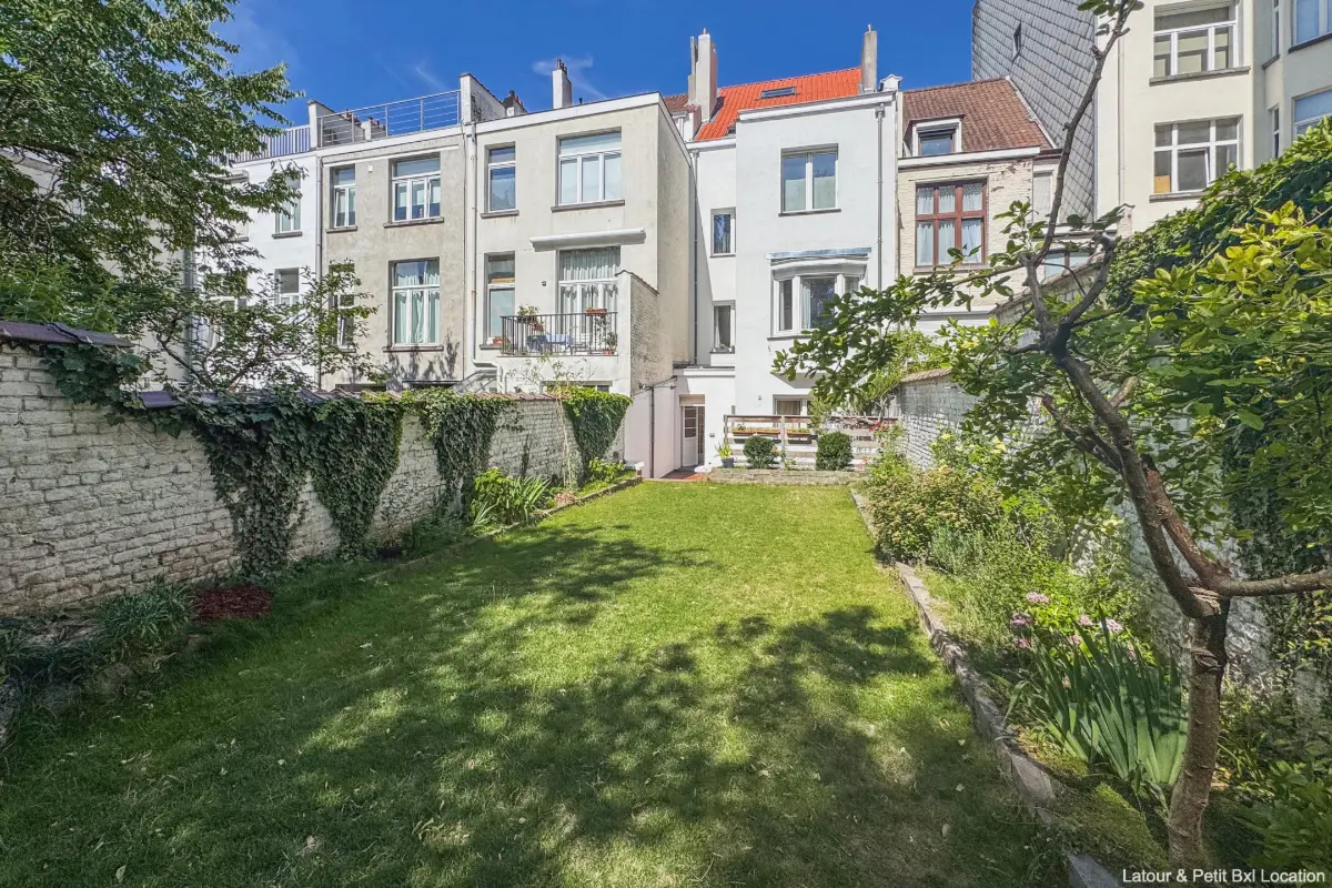 Maison à louer à Etterbeek 1040 3450.00€ 4 chambres 292.00m² - annonce 539254