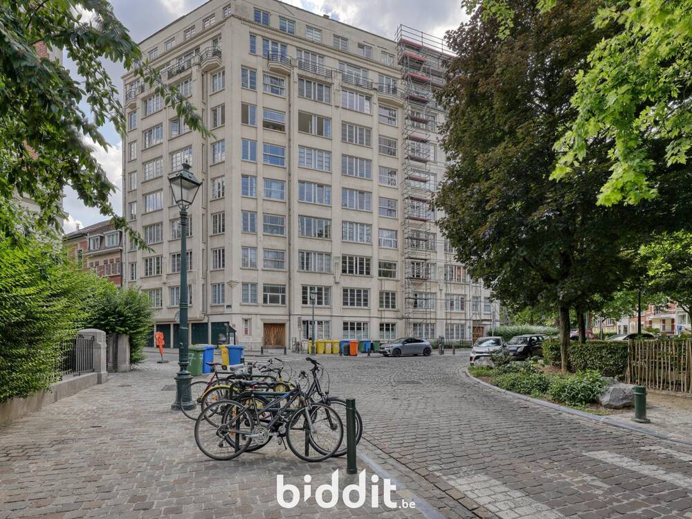 Appartement te  koop in Vorst 1190 185000.00€ 3 slaapkamers m² - Zoekertje 540150