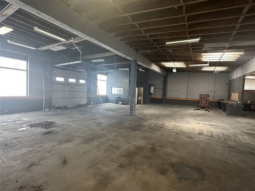 Parking à louer à Charleroi 6000 1150.00€  chambres m² - annonce 540134