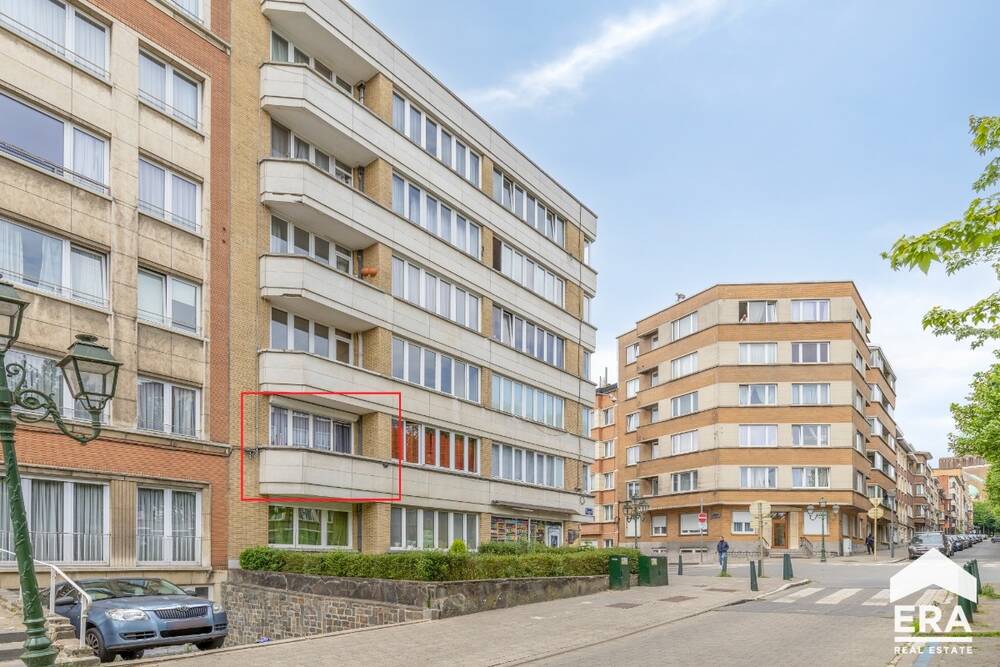 Appartement te koop in Koekelberg 1081 225000.00€ 1 slaapkamers 74.00m² - Zoekertje 540444