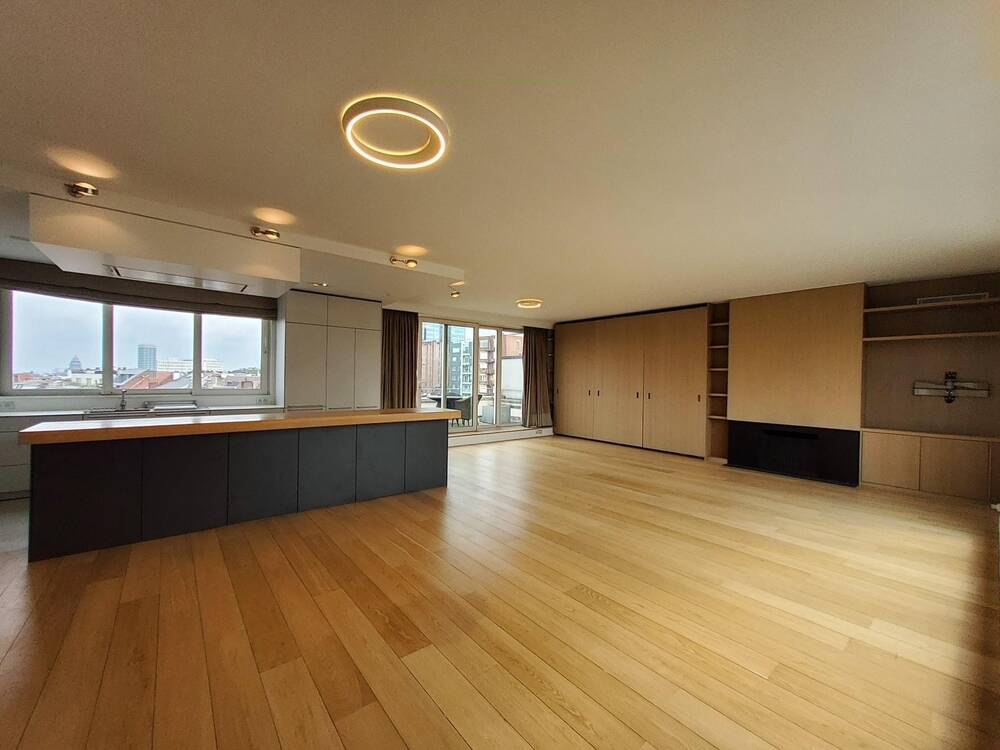 Appartement te in Elsene 1050 3500.00€ 3 slaapkamers 197.00m² - Zoekertje 541093