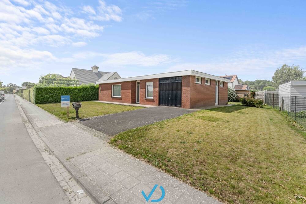 Bungalow à vendre à Ypres 8900 229000.00€ 3 chambres 139.00m² - annonce 541059