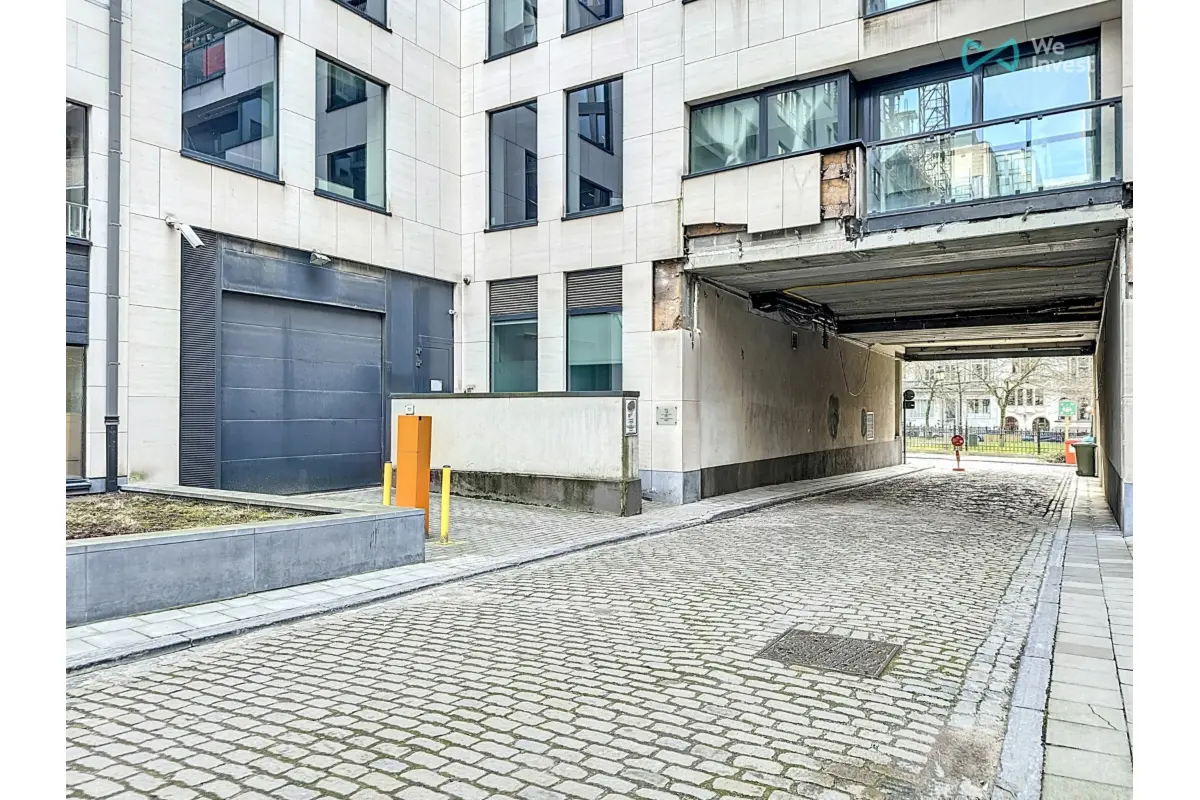 Parking te  huur in Brussel 1000 100.00€  slaapkamers m² - Zoekertje 541783