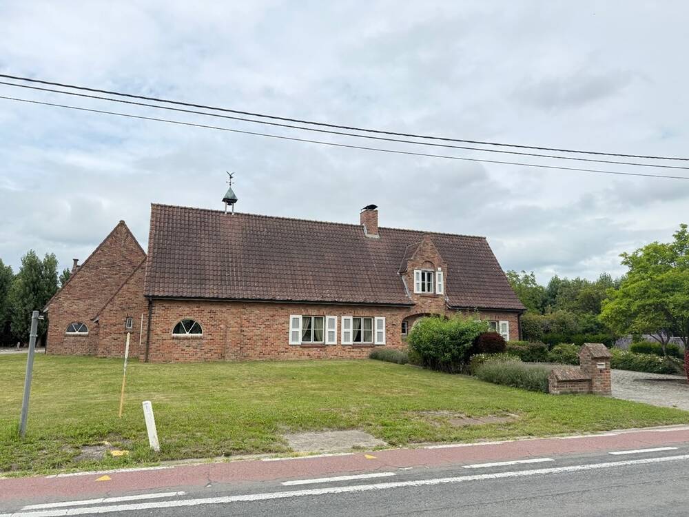 Villa à louer à Pittem 8740 1350.00€ 5 chambres 390.00m² - annonce 541605