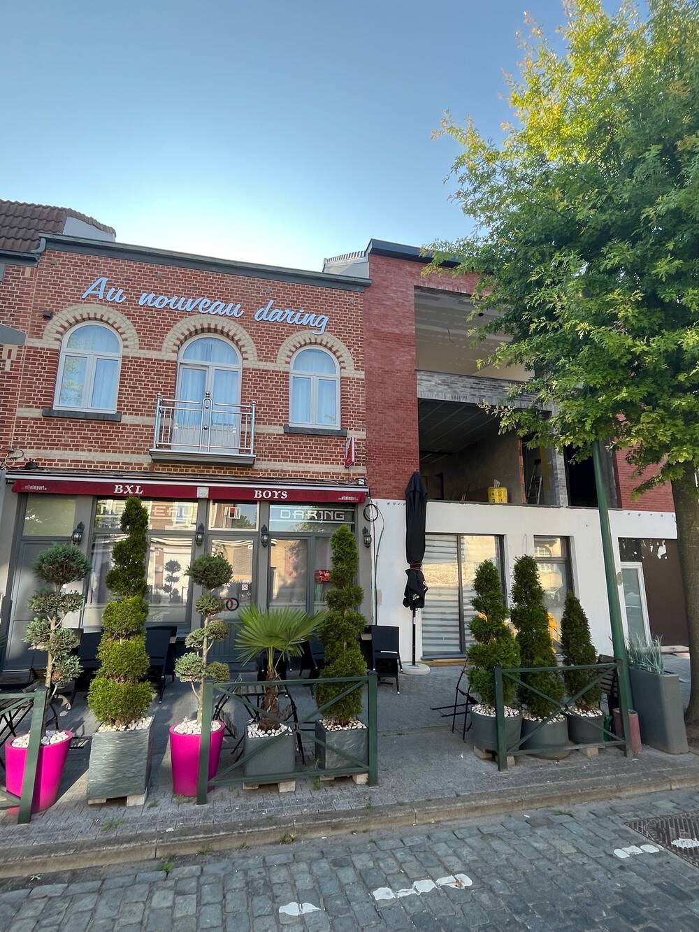 Handelszaak te koop in Sint-Jans-Molenbeek 1080 369000.00€ 0 slaapkamers m² - Zoekertje 541908