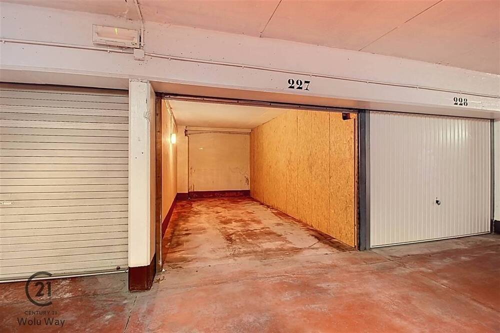 Box à vendre à Woluwe-Saint-Lambert 1200 35000.00€ chambres m² - annonce 542231