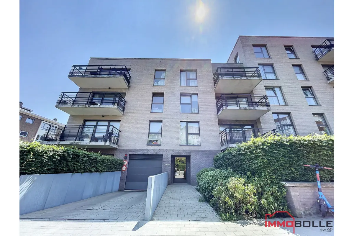 Parking & garage te  koop in Oudergem 1160 20000.00€  slaapkamers m² - Zoekertje 542426