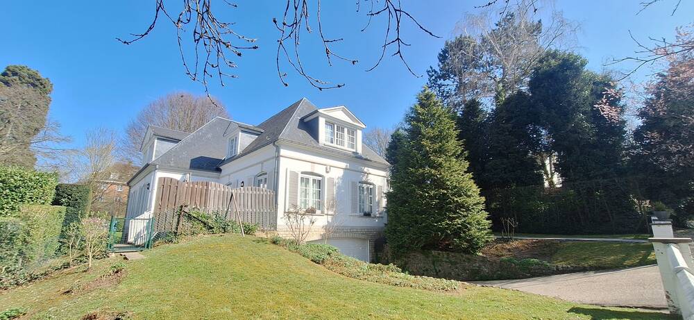 Villa à louer à Kraainem 1950 4000.00€ 5 chambres 450.00m² - annonce 542719