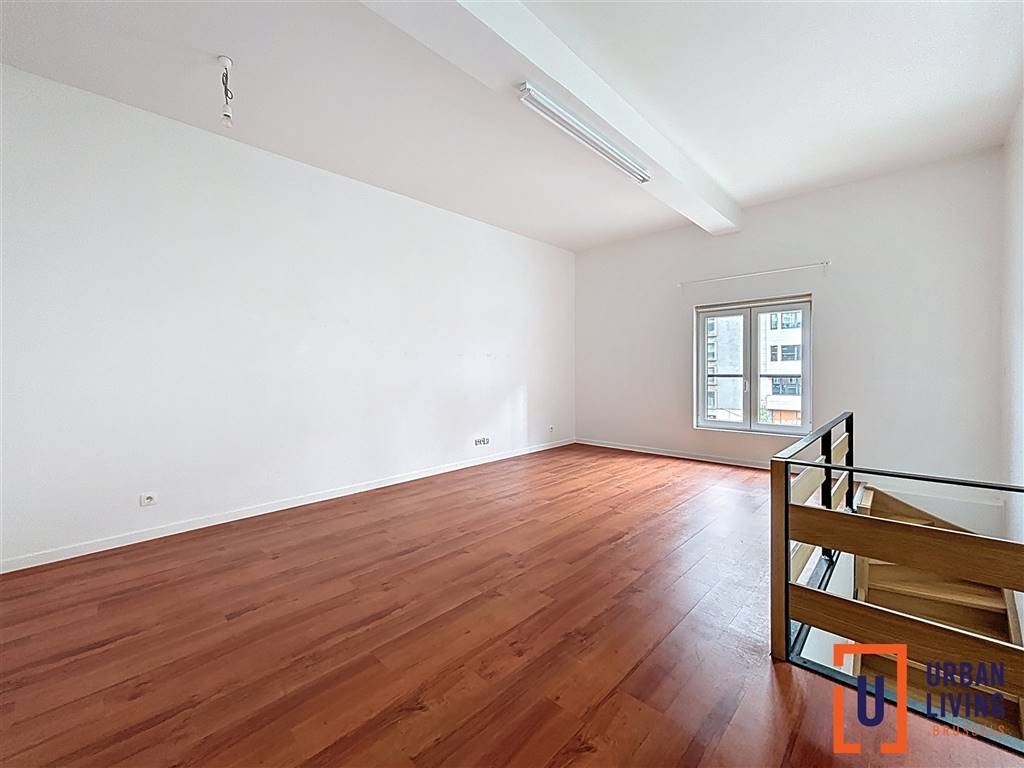 Studio te  koop in Brussel 1000 235000.00€ 1 slaapkamers 76.00m² - Zoekertje 543740