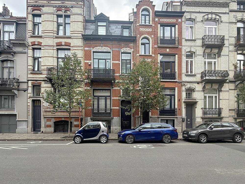 Maison de maître à louer à Ixelles 1050 2700.00€ 3 chambres 241.00m² - annonce 543595