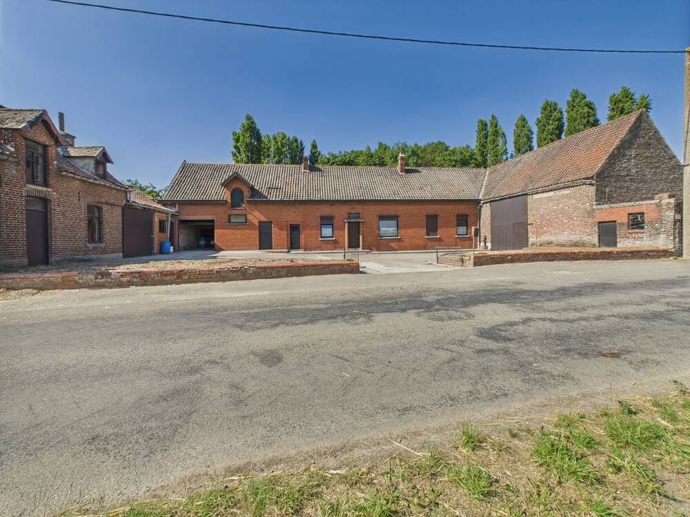 Bungalow à vendre à Beclers 7532 295000.00€ 2 chambres 165.00m² - annonce 543211