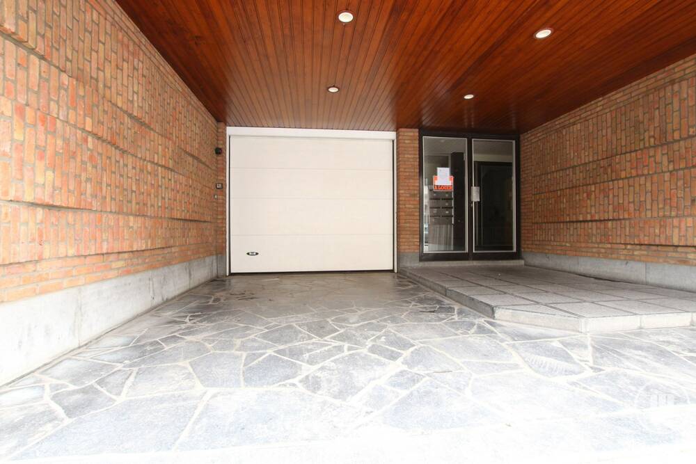 Parking à louer à Schaerbeek 1030 100.00€  chambres m² - annonce 543719