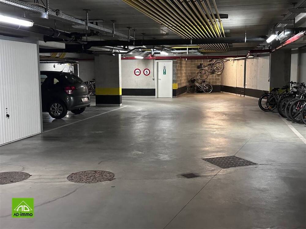 Parking à louer à Jambes 5100 100.00€  chambres m² - annonce 543154