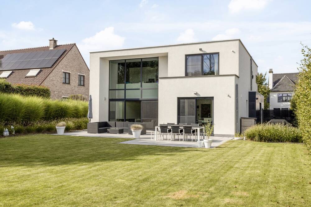 Villa à louer à Erembodegem 9320 1950.00€ 4 chambres 384.00m² - annonce 543763
