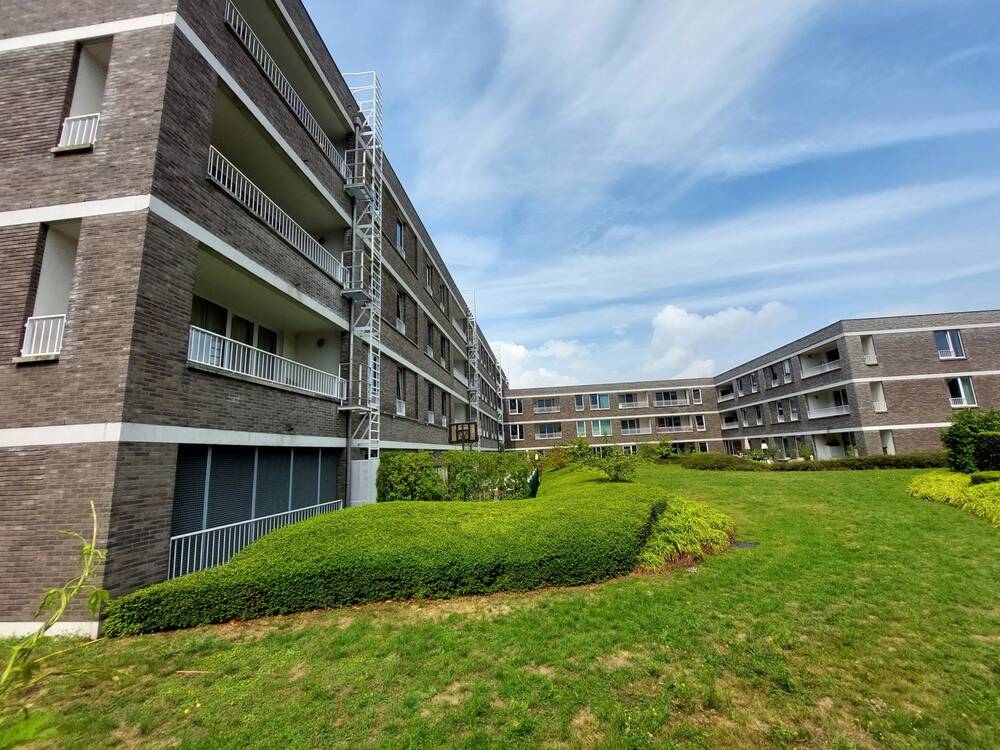Rez-de-chaussée à louer à Berchem 2600 1300.00€ 2 chambres 90.00m² - annonce 543163