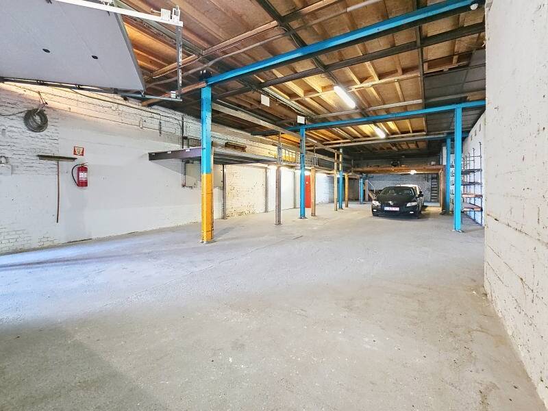 Handelszaak te huur in Sint-Gillis 1060 1300.00€ slaapkamers 260.00m² - Zoekertje 543428