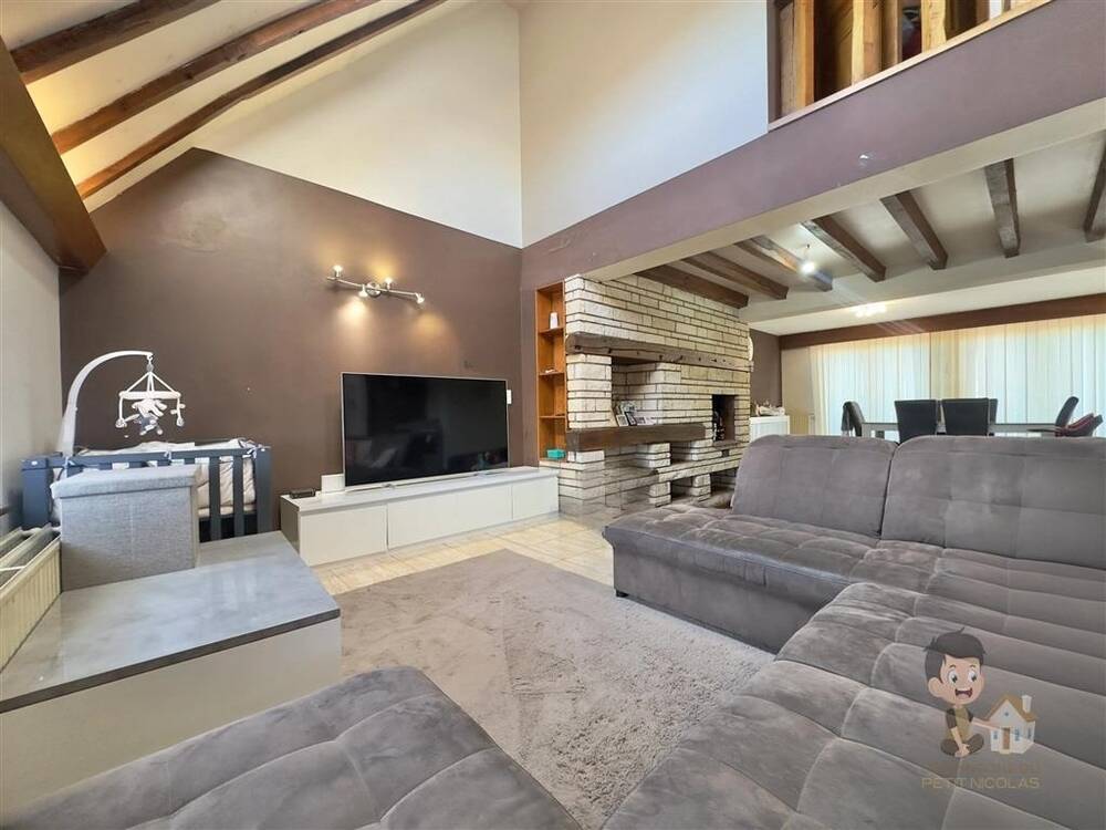 Duplex à vendre à Gilly 6060 169900.00€ 3 chambres 180.00m² - annonce 544093