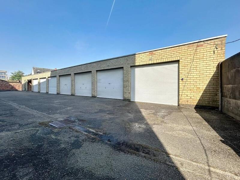Box à vendre à Roulers 8800 27500.00€ chambres m² - annonce 544008