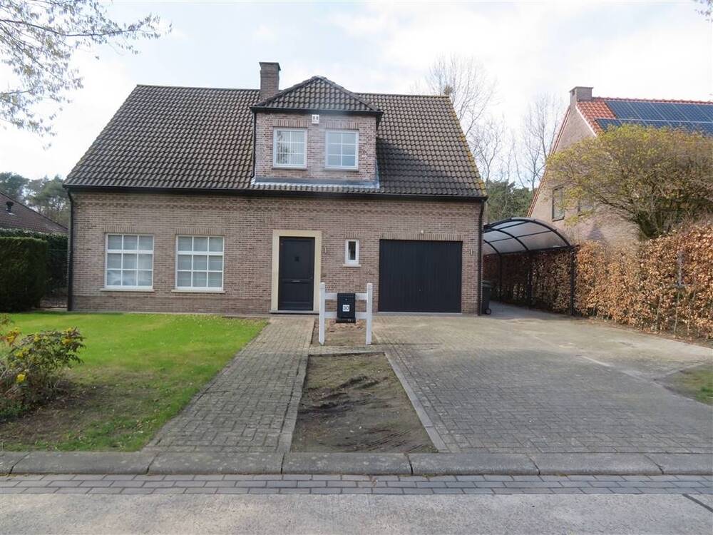 Villa à louer à Brasschaat 2930 3400.00€ 4 chambres 249.00m² - annonce 544698