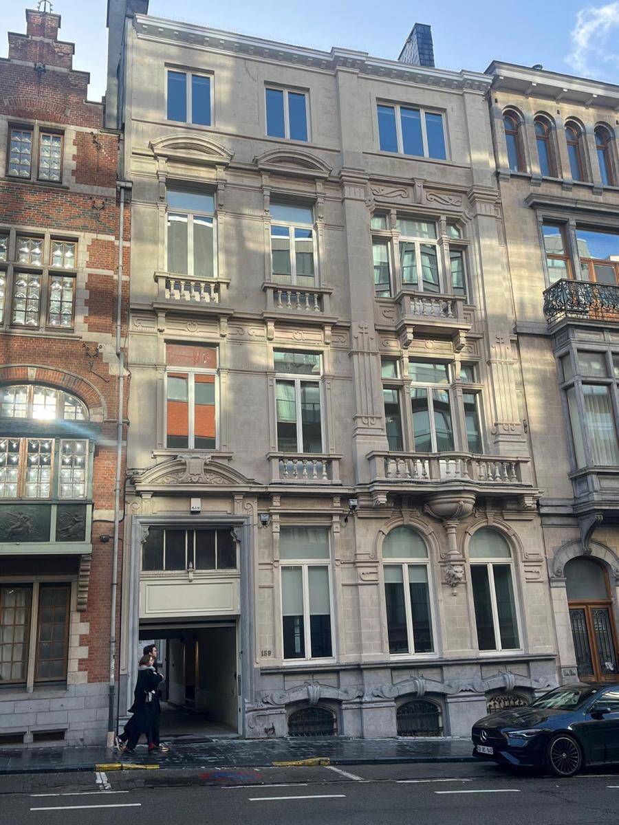 Commerce à louer à Etterbeek 1040 4220.00€ chambres 211.00m² - annonce 544767