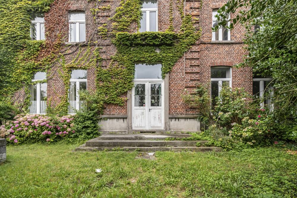 Herenhuis te  koop in Blicquy 7903 425000.00€ 6 slaapkamers 440.00m² - Zoekertje 544758