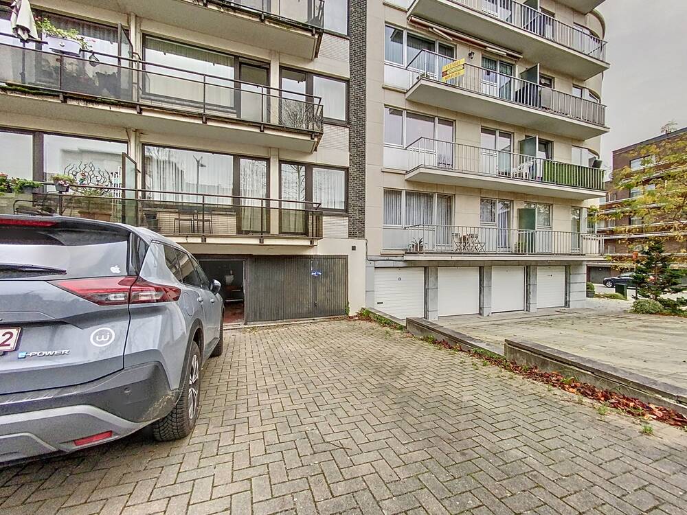 Parking & garage te  koop in Neder-Over-Heembeek 1120 39000.00€  slaapkamers m² - Zoekertje 545503