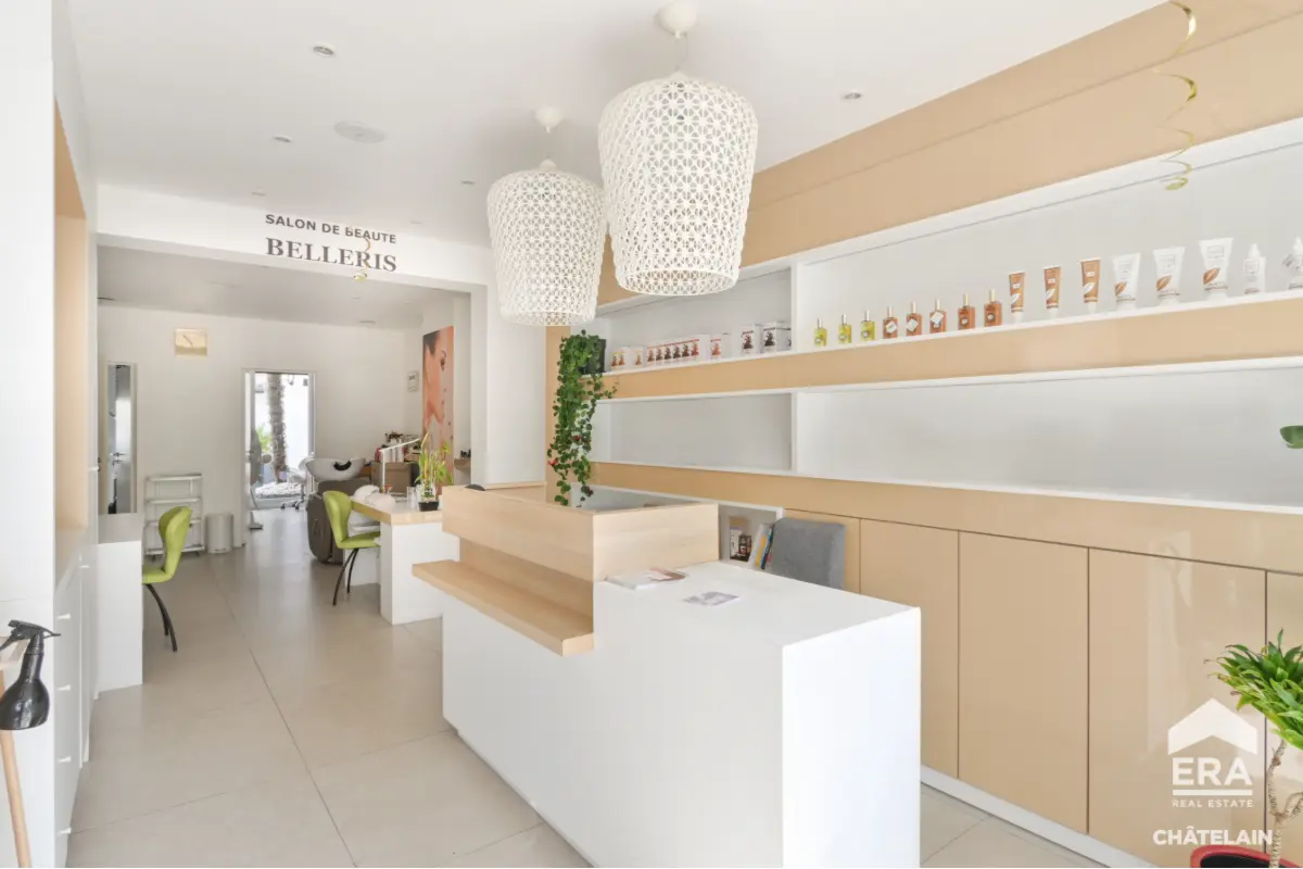 Handelszaak te  koop in Ukkel 1180 325000.00€ 0 slaapkamers 65.00m² - Zoekertje 545986