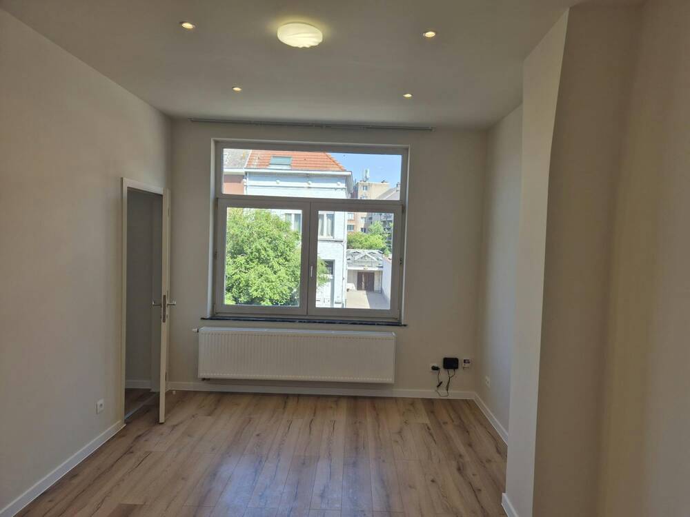 Appartement te  huur in Laken 1020 1350.00€  slaapkamers m² - Zoekertje 545704