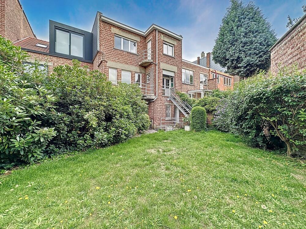 Huis te  huur in Ukkel 1180 3750.00€ 5 slaapkamers 326.00m² - Zoekertje 547575