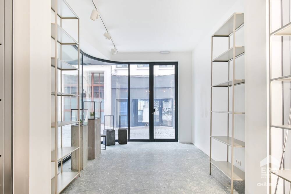 Handelszaak te  huur in Brussel 1000 1600.00€ 0 slaapkamers 110.00m² - Zoekertje 548241