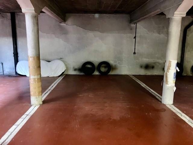 Parking à louer à Bruxelles 1000 110.00€  chambres m² - annonce 548622