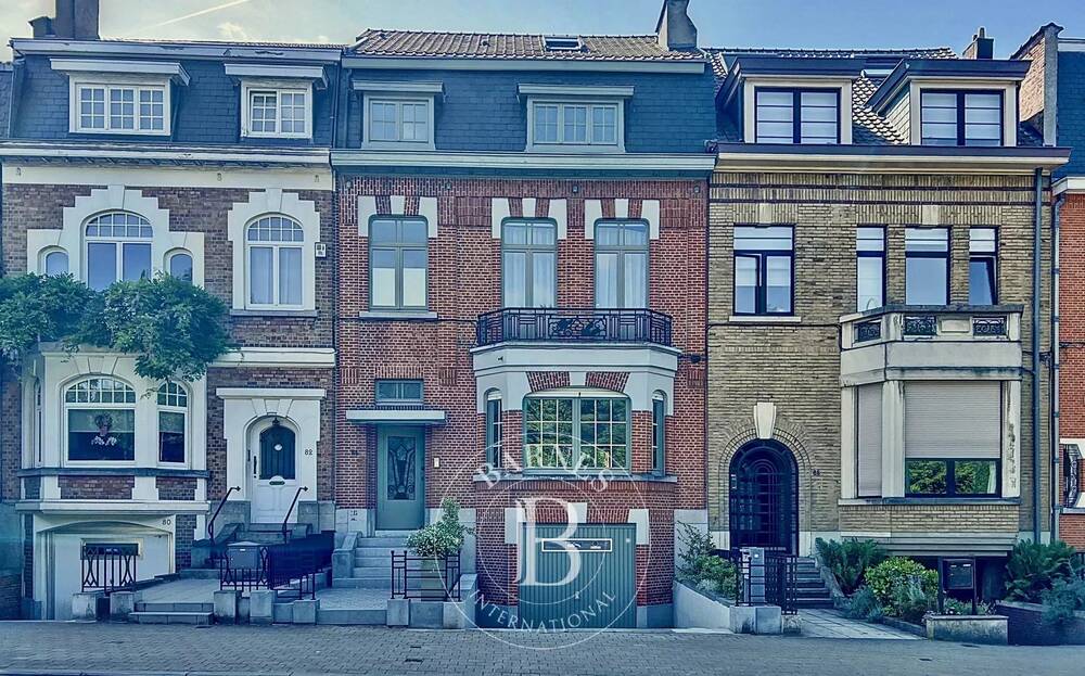 Huis te  koop in Vorst 1190 995000.00€ 4 slaapkamers 261.00m² - Zoekertje 549206