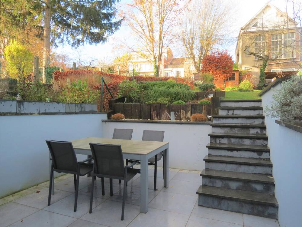 Maison à  à Woluwe-Saint-Pierre 1150 2600.00€ 3 chambres 140.00m² - annonce 550077
