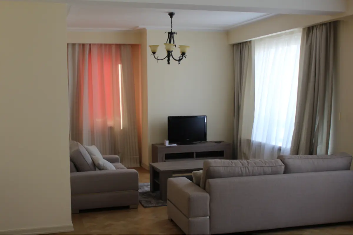 Appartement à  à Ixelles 1050 3200.00€ 3 chambres 161.00m² - annonce 550038