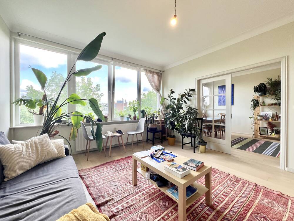 Appartement te  koop in Vorst 1190 360000.00€ 1 slaapkamers 89.00m² - Zoekertje 549655