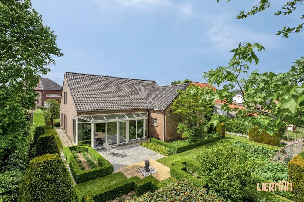 Villa à vendre à Denderhoutem 9450 569000.00€ 4 chambres 225.00m² - annonce 551485