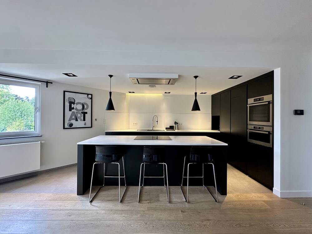 Duplex te  huur in Ukkel 1180 3190.00€ 4 slaapkamers 180.00m² - Zoekertje 552686