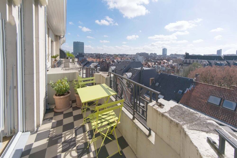 Appartement te huur in Sint-Gillis 1060 3950.00€ 5 slaapkamers 270.00m² - Zoekertje 552594
