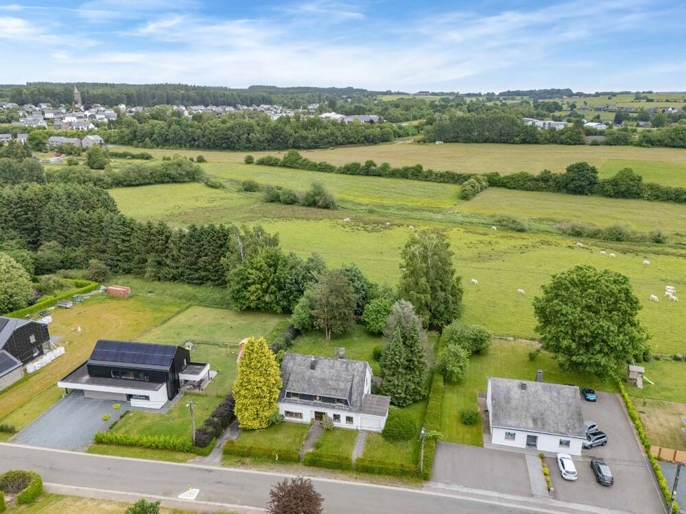 Villa à vendre à Libramont-Chevigny 6800 375000.00€ 4 chambres 300.00m² - annonce 552853