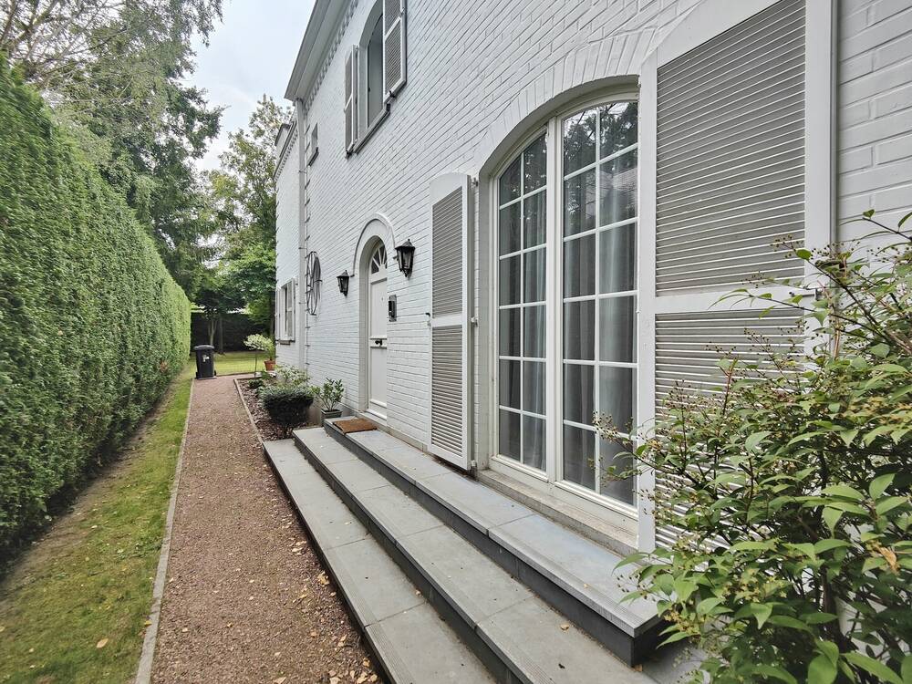 Maison à à Kraainem 1950 3200.00€ 5 chambres 250.00m² - annonce 552291