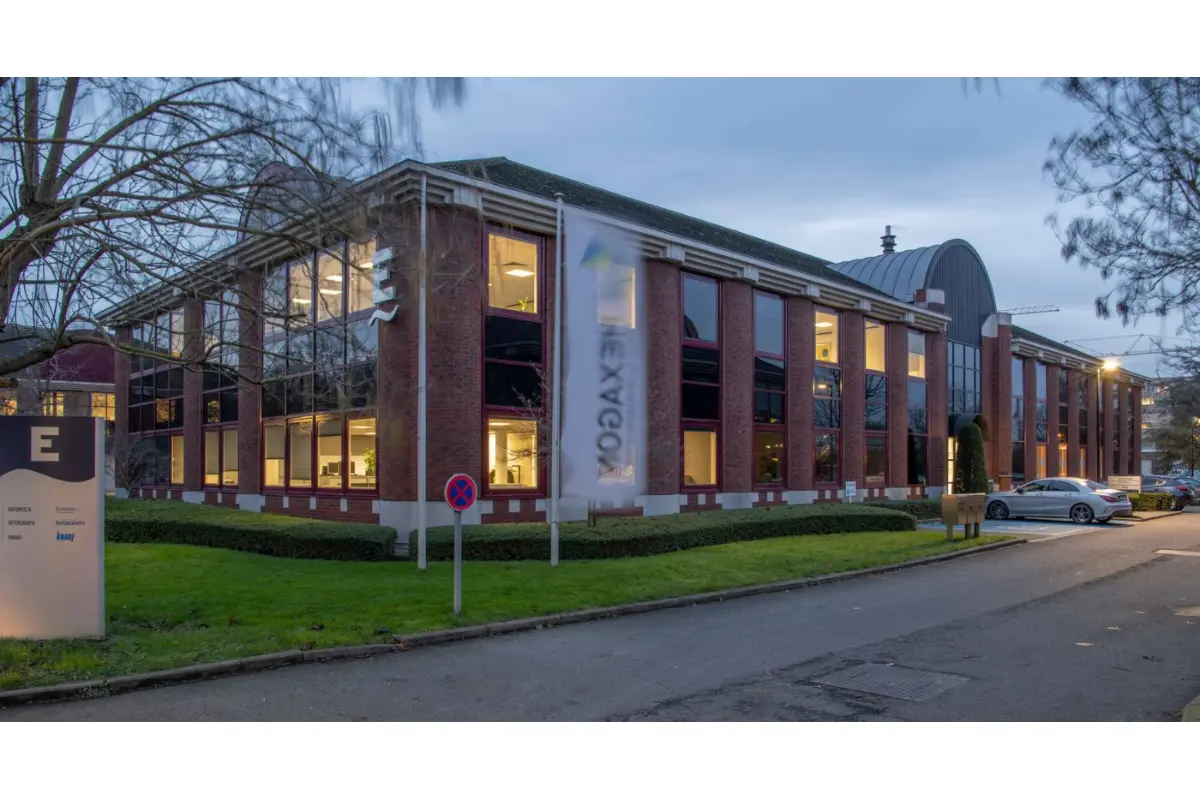 Handelszaak te  huur in Anderlecht 1070 2500.00€  slaapkamers 240.00m² - Zoekertje 552280