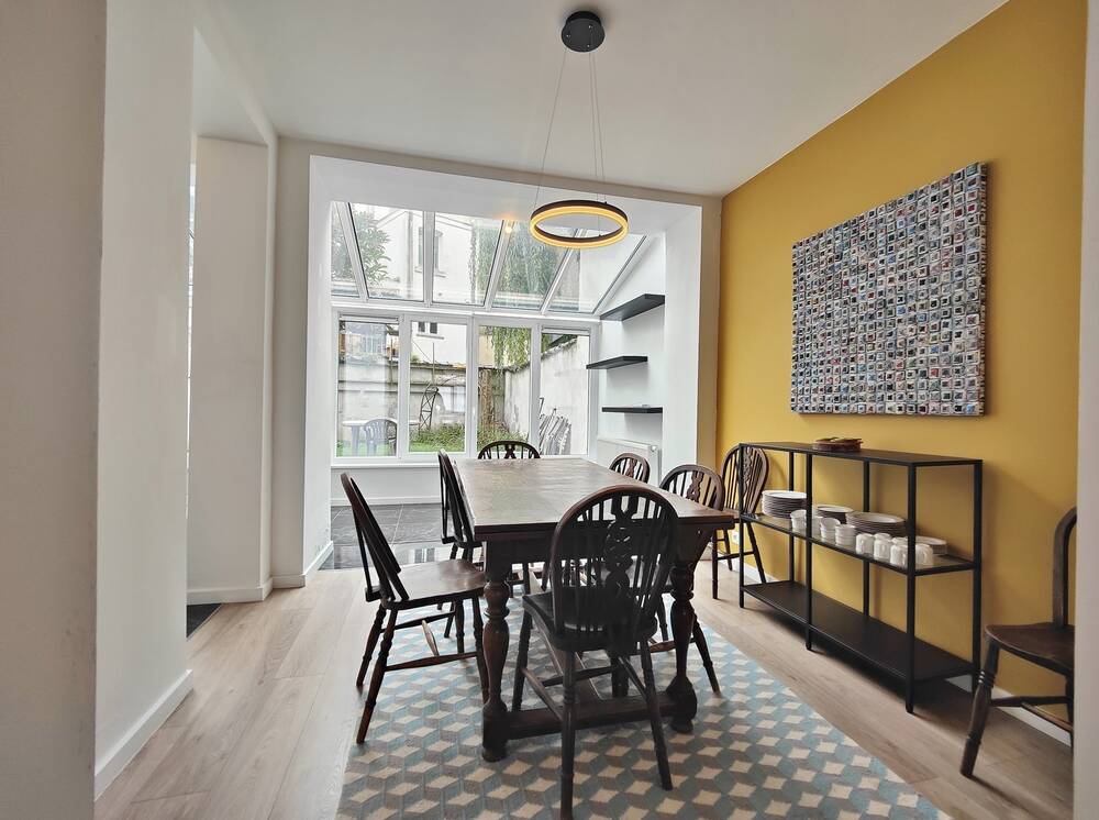 Rez-de-chaussée à à Etterbeek 1040 1350.00€ 1 chambres 77.00m² - annonce 553629