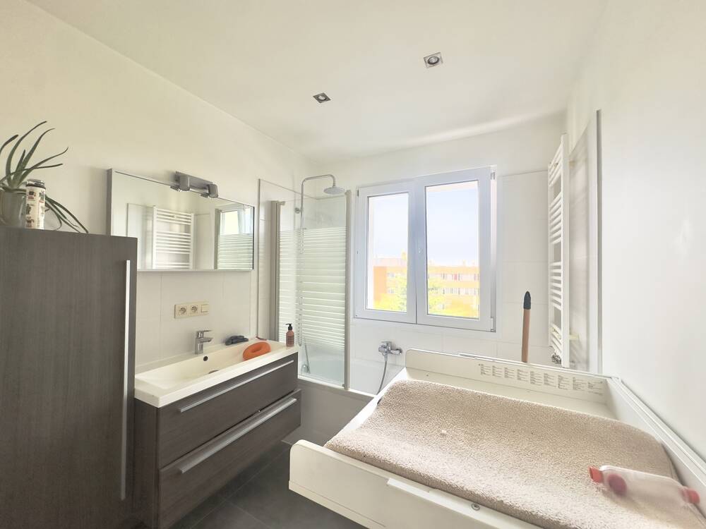 Appartement à  à Forest 1190 1090.00€ 2 chambres 65.00m² - annonce 553612