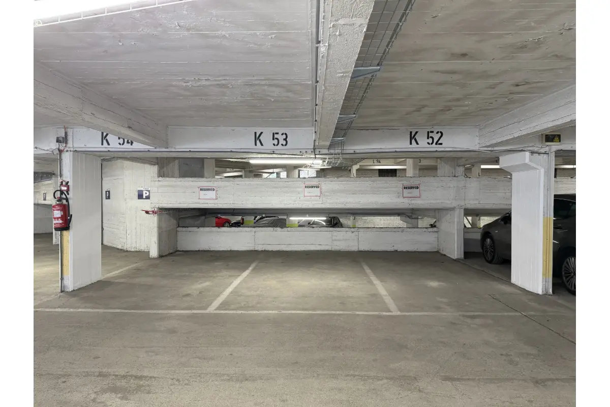 Parking te  koop in Sint-Gillis 1060 109000.00€  slaapkamers m² - Zoekertje 553558