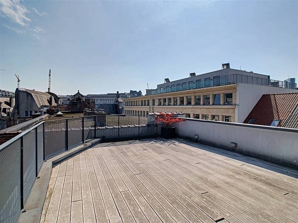 Penthouse te  huur in Brussel 1000 2045.00€ 3 slaapkamers 111.00m² - Zoekertje 553147