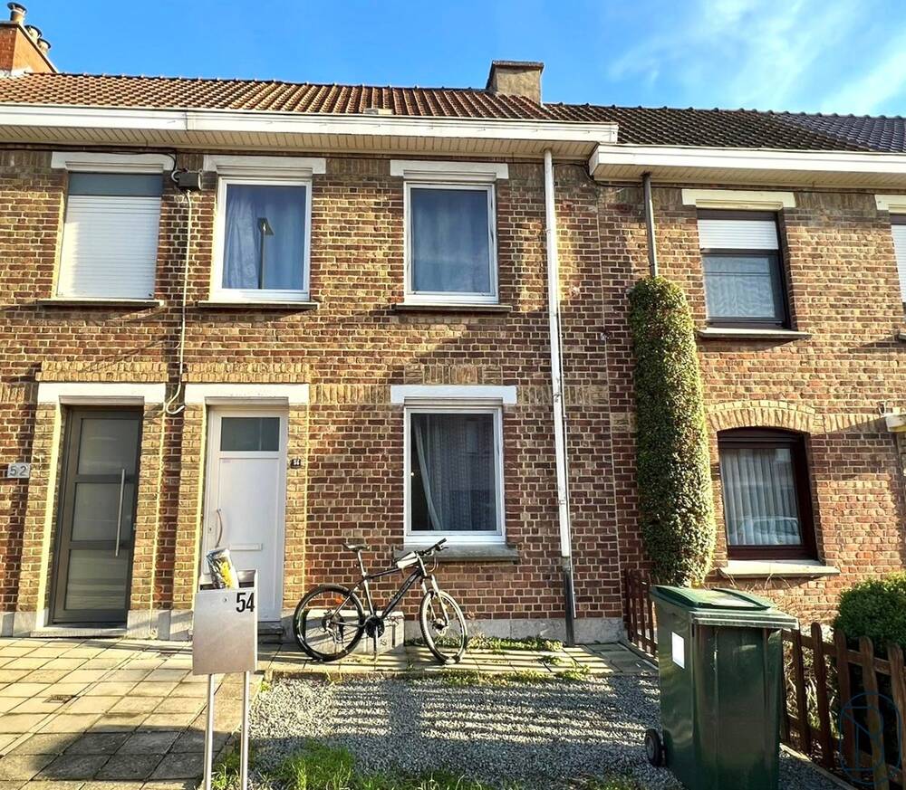 Huis te  koop in Ronse 9600 115000.00€ 2 slaapkamers 125.00m² - Zoekertje 553752