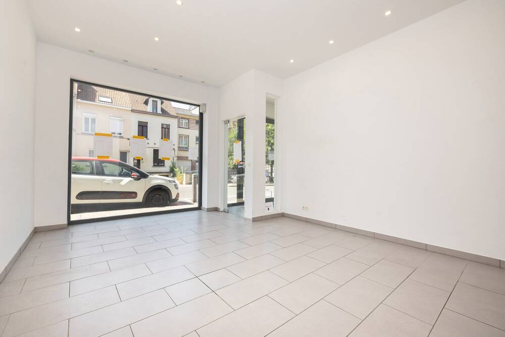 Handelszaak te huur in Schaarbeek 1030 850.00€ slaapkamers 20.00m² - Zoekertje 554760