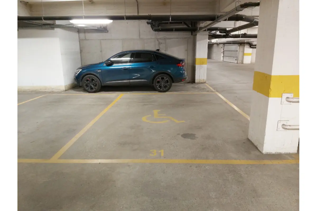 Parking / garage à vendre à Woluwe-Saint-Lambert 1200 28000.00€  chambres m² - annonce 554196