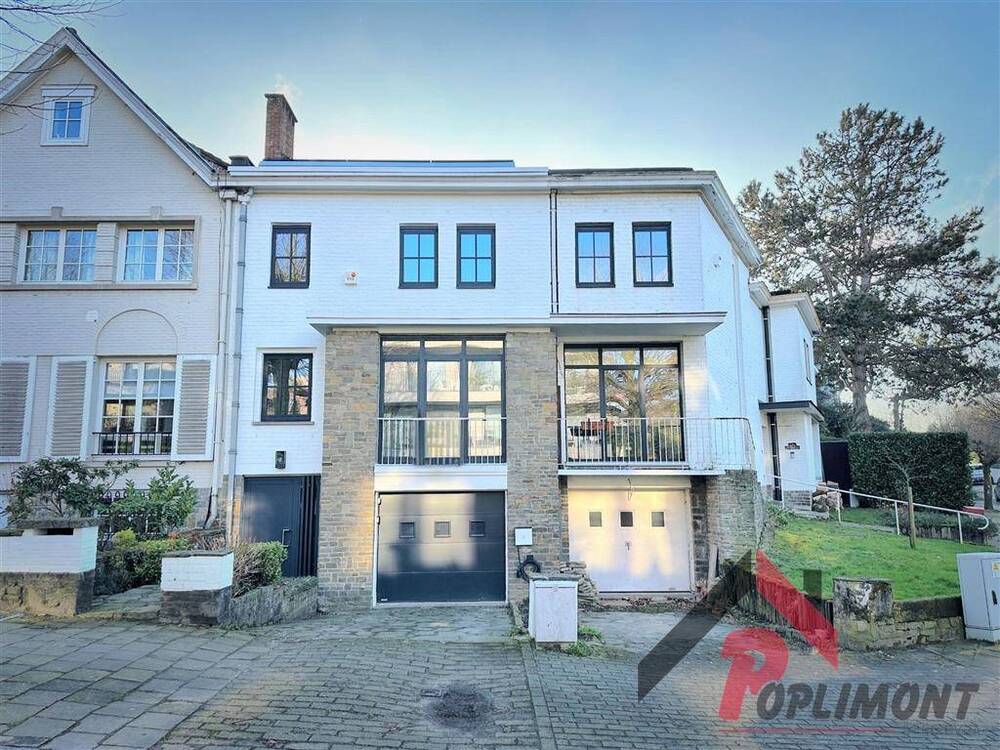 Huis te  huur in Ukkel 1180 2250.00€ 3 slaapkamers 185.00m² - Zoekertje 554617